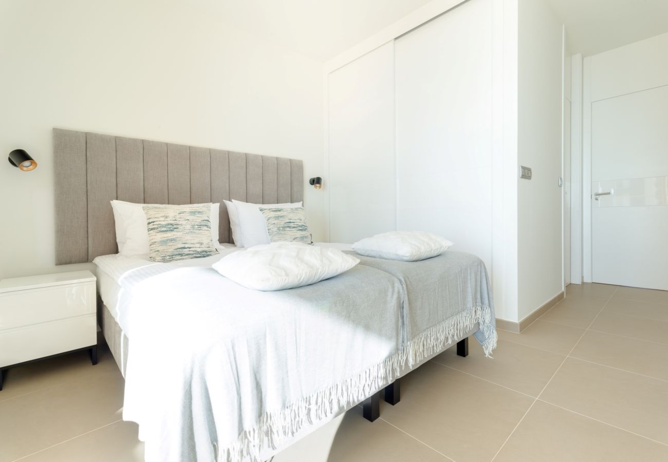 Apartment in Benidorm - INTEMPO RUBY 2 Bedrooms corner apartment